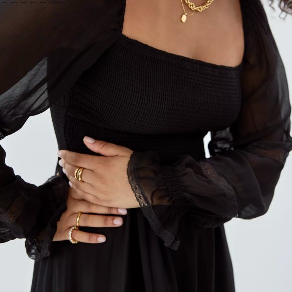 Aritzia Wilfred Grace Dress - Picture 6 of 16